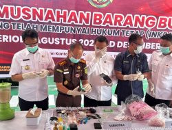 Kejari OKI Musnahkan Barang Bukti Tindak Pidana