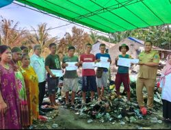 Baznas OKI Beri Bantuan Kepada 5 Warga Kebakaran Rumah di Desa Talang Jaya Sungai Menang